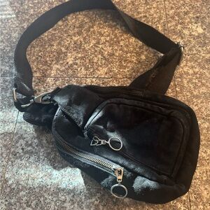 Free People  Hudson sling Black crossbody